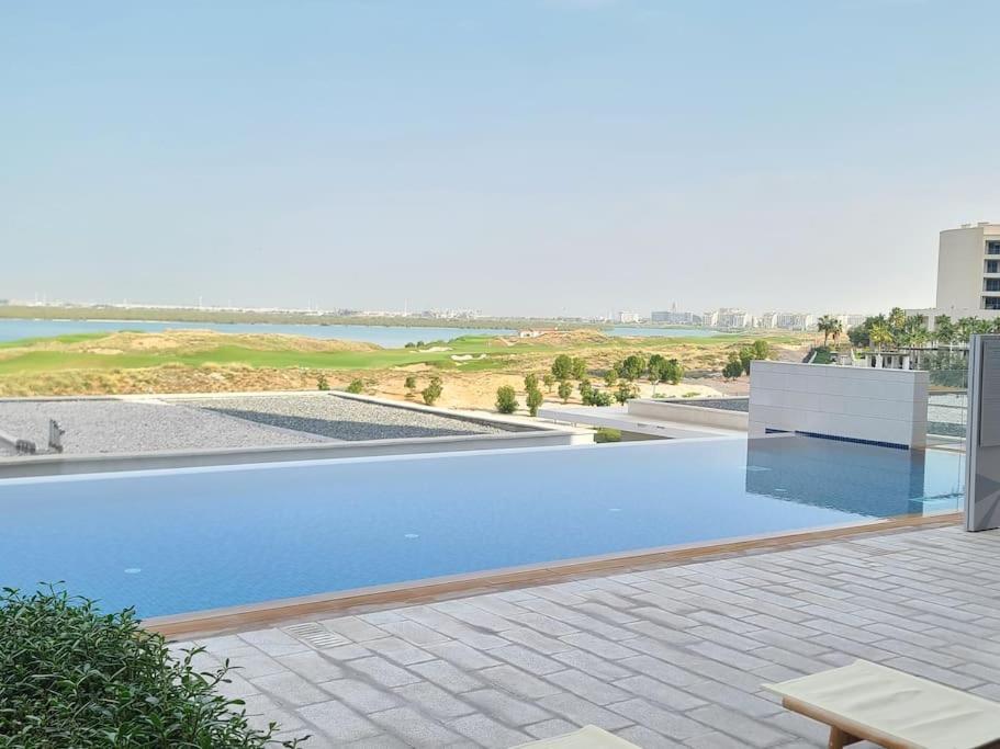 Luxury Apartment In Yas Island Abu Dhabi Bagian luar foto