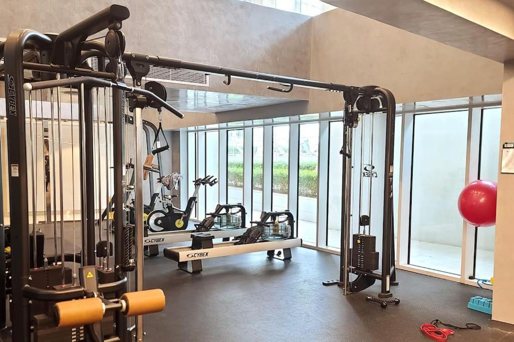 Luxury Apartment In Yas Island Abu Dhabi Bagian luar foto