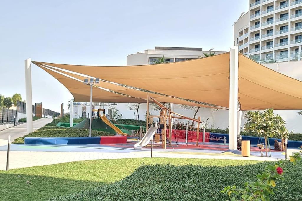 Luxury Apartment In Yas Island Abu Dhabi Bagian luar foto