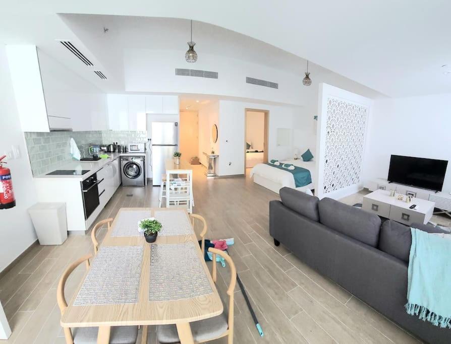 Luxury Apartment In Yas Island Abu Dhabi Bagian luar foto