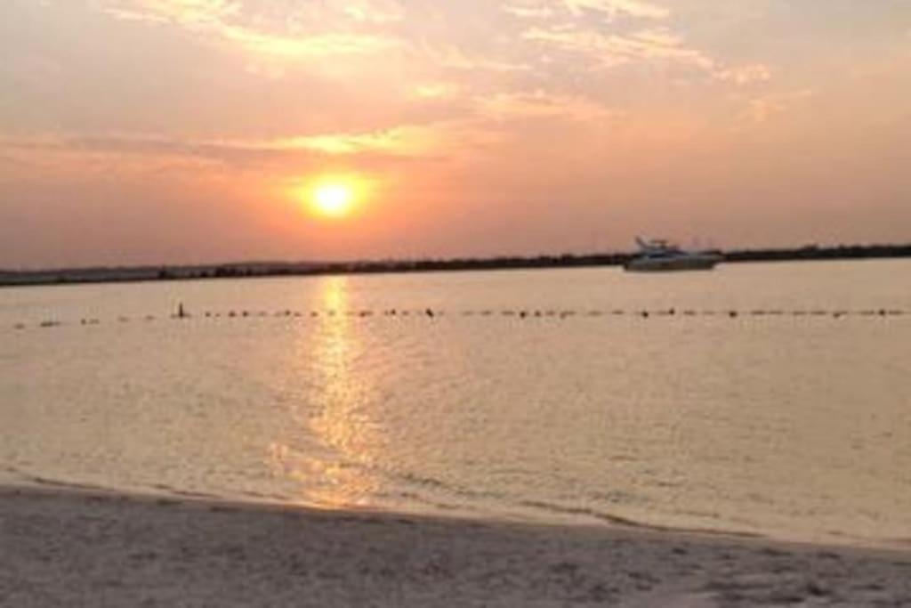 Luxury Apartment In Yas Island Abu Dhabi Bagian luar foto